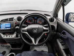 Минивэн Honda Stream 2009 года, 1050000 рублей, Красноярск