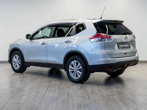 Внедорожник Nissan X-Trail 2015 года, 1549000 рублей, Саратов