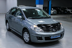 Хетчбэк Nissan Tiida 2011 года, 868000 рублей, Солонцы