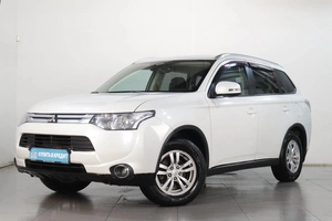 Внедорожник Mitsubishi Outlander 2014 года, 1599000 рублей, Челябинск
