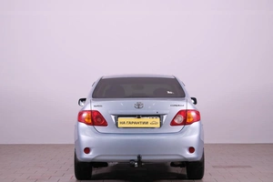 Седан Toyota Corolla 2008 года, 869000 рублей, Омск