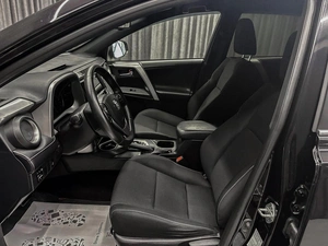 Внедорожник Toyota RAV4 2019 года, 2500000 рублей, Красноярск