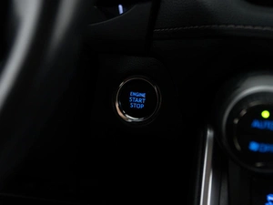Внедорожник Toyota RAV4 2021 года, 3249050 рублей, Москва