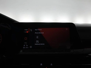 Хетчбэк Volkswagen Golf 2022 года, 3198444 рублей, Москва