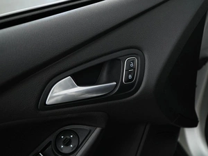Хетчбэк Ford Focus 2017 года, 999000 рублей, Москва