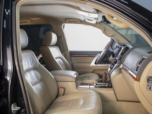 Внедорожник Toyota Land Cruiser 2012 года, 3440000 рублей, Омск