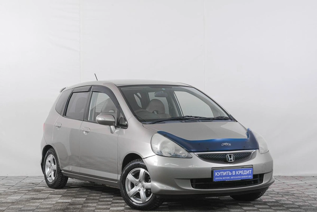 Хетчбэк Honda Fit 2005 года, 549000 рублей, Кемерово
