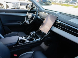 Внедорожник Geely Atlas 2024 года, 2989000 рублей, Петрозаводск