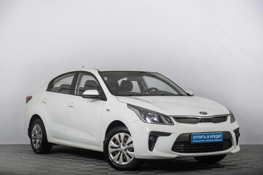 Седан Kia Rio 2017 года, 1199000 рублей, Томск