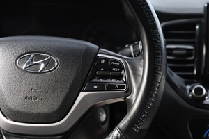 Седан Hyundai Solaris 2020 года, 1369000 рублей, Новосибирск