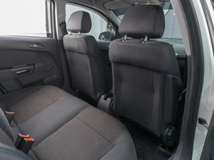 Хетчбэк Opel Astra 2012 года, 749000 рублей, Сургут