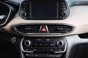 Внедорожник Hyundai Santa Fe 2019 года, 3189000 рублей, Новосибирск