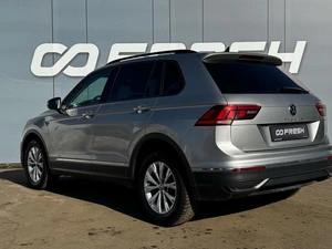 Внедорожник Volkswagen Tiguan 2021 года, 2879000 рублей, Ижевск