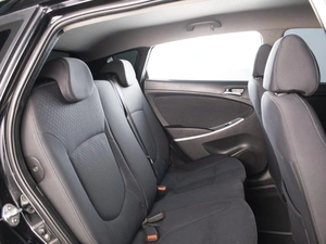 Хетчбэк Hyundai Solaris 2013 года, 980000 рублей, Омск