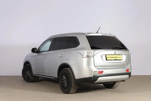 Внедорожник Mitsubishi Outlander 2014 года, 1899000 рублей, Новосибирск