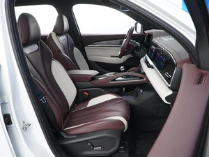 Внедорожник Geely Monjaro 2023 года, 3178444 рублей, Москва