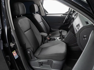 Внедорожник Volkswagen Tiguan 2019 года, 2199000 рублей, Тюмень