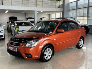Седан Kia Rio 2010 года, 687000 рублей, Солонцы