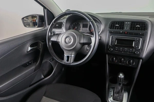 Седан Volkswagen Polo 2013 года, 889000 рублей, Пермь