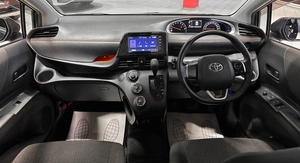 Минивэн Toyota Sienta 2020 года, 1447000 рублей, Красноярск