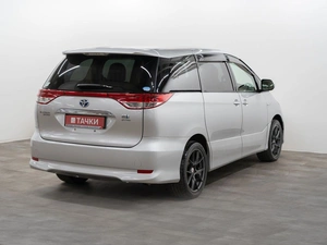 Минивэн Toyota Estima 2012 года, 2000000 рублей, Красноярск