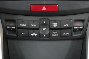 Седан Honda Accord 2008 года, 1099000 рублей, Омск