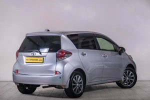 Хетчбэк Toyota Ractis 2015 года, 999000 рублей, Томск