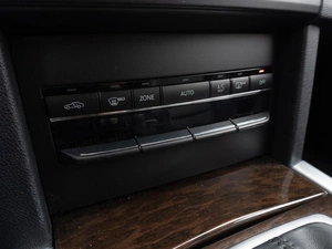 Седан Mercedes-benz E-класс 2011 года, 1519000 рублей, Саратов