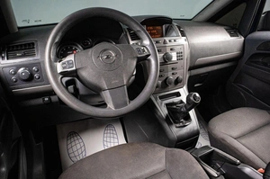 Минивэн Opel Zafira 2008 года, 399000 рублей, Сургут