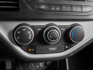 Хетчбэк Kia Picanto 2015 года, 899000 рублей, Воронеж