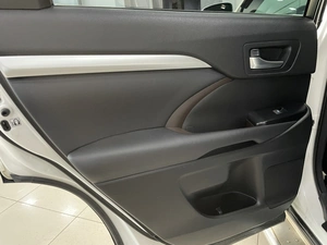 Внедорожник Toyota Highlander 2014 года, 2687000 рублей, Солонцы