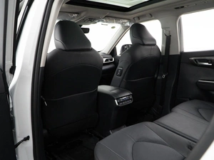Внедорожник Toyota Highlander 2026 года, 5494434 рублей, Москва