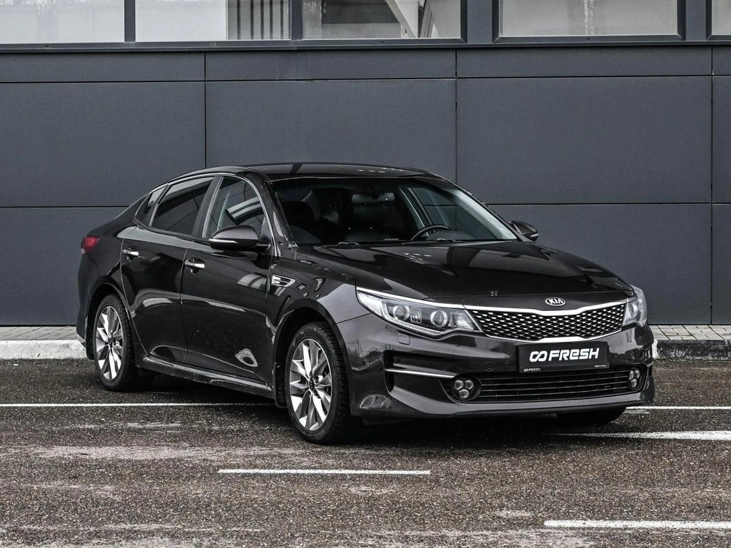 Седан Kia Optima 2018 года, 1999000 рублей, Кирилловка