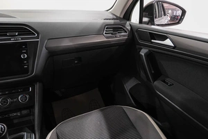 Внедорожник Volkswagen Tiguan 2019 года, 2669000 рублей, Новокузнецк