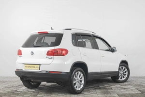 Внедорожник Volkswagen Tiguan 2011 года, 1409000 рублей, Кемерово