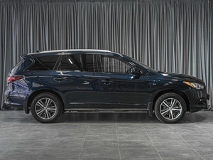 Внедорожник Infiniti QX60 2018 года, 2299000 рублей, Тюмень