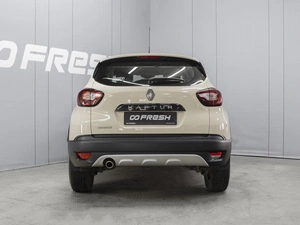 Внедорожник Renault Kaptur 2019 года, 1480000 рублей, Омск