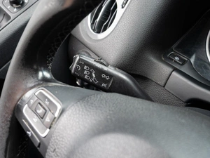 Внедорожник Volkswagen Tiguan 2012 года, 1210000 рублей, Краснодар