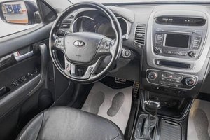 Внедорожник Kia Sorento 2015 года, 1949000 рублей, Барнаул