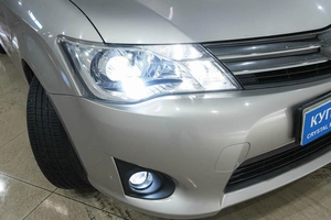 Седан Toyota Corolla Axio 2013 года, 1199000 рублей, Новокузнецк