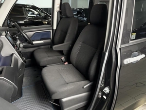 Минивэн Toyota Roomy 2018 года, 1280000 рублей, Нижневартовск