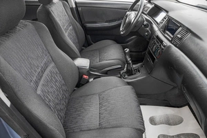 Седан Toyota Corolla 2002 года, 609000 рублей, Барнаул