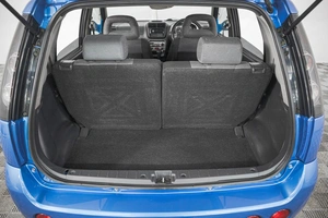 Хетчбэк Chevrolet Cruze 2001 года, 409000 рублей, Кемерово