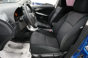 Седан Toyota Corolla 2011 года, 1099000 рублей, Омск