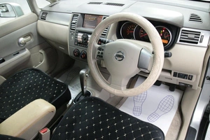 Седан Nissan Tiida 2005 года, 548000 рублей, Солонцы