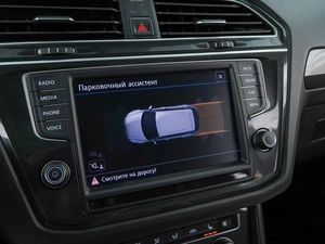 Внедорожник Volkswagen Tiguan 2017 года, 2490750 рублей, Москва