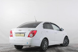 Седан Chevrolet Aveo 2013 года, 649000 рублей, Кемерово