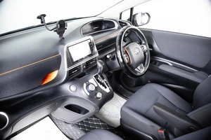 Минивэн Toyota Sienta 2016 года, 1339000 рублей, Пермь