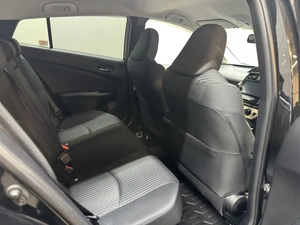 Лифтбек Toyota Prius 2016 года, 1897000 рублей, Красноярск