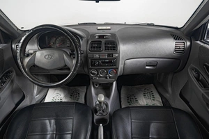 Седан Hyundai Accent 2006 года, 449000 рублей, Томск